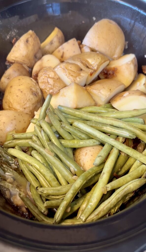 Crockpot Chicken, Sweet Potatoes, & Green Beans Recipe - Moms with Crockpots