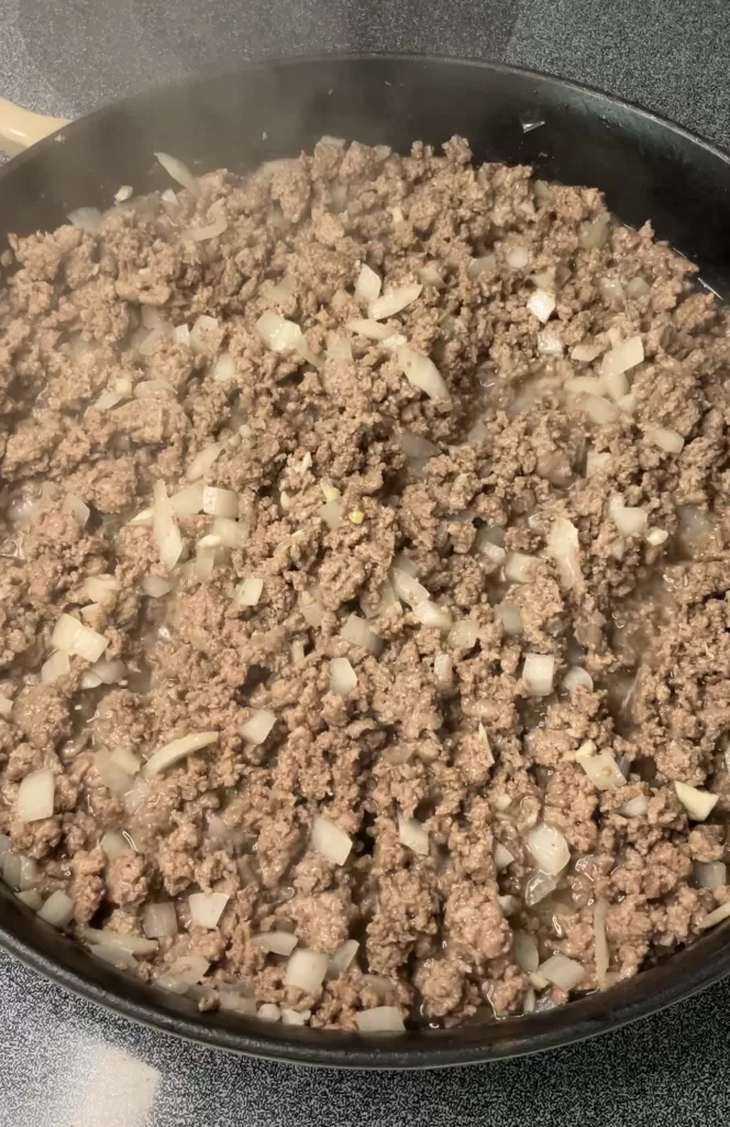 Slow Cooker Cheesy Ground Beef and Potatoes