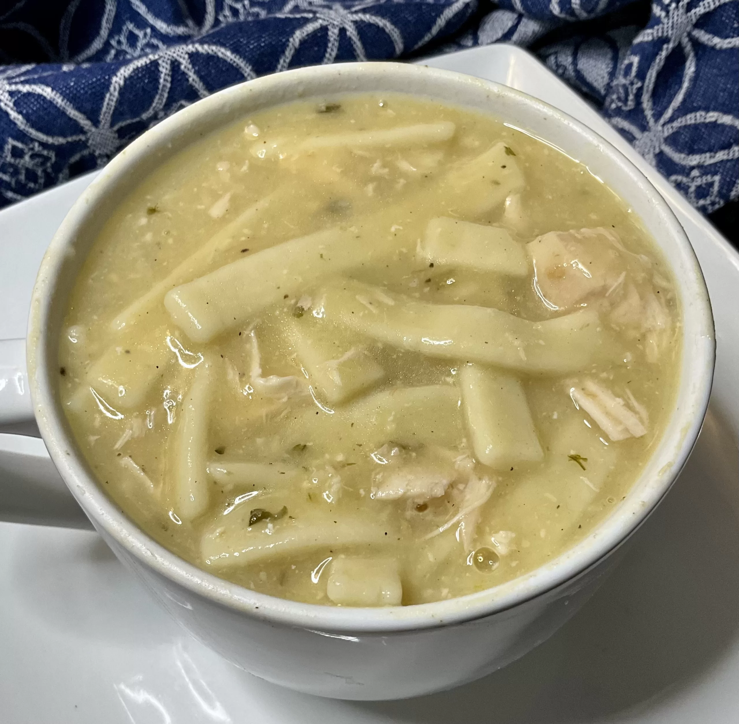 Crockpot Chicken and Noodles - What's Mom Cookin'
