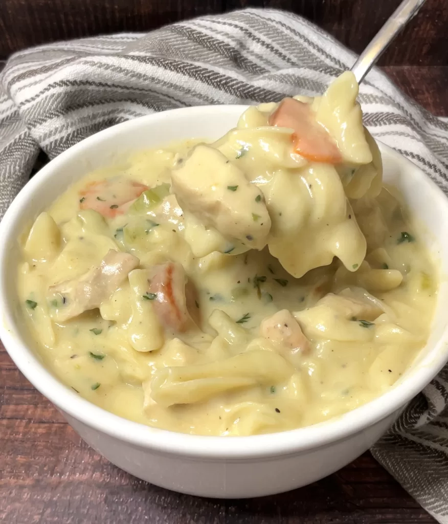 Creamy Chicken And Noodles