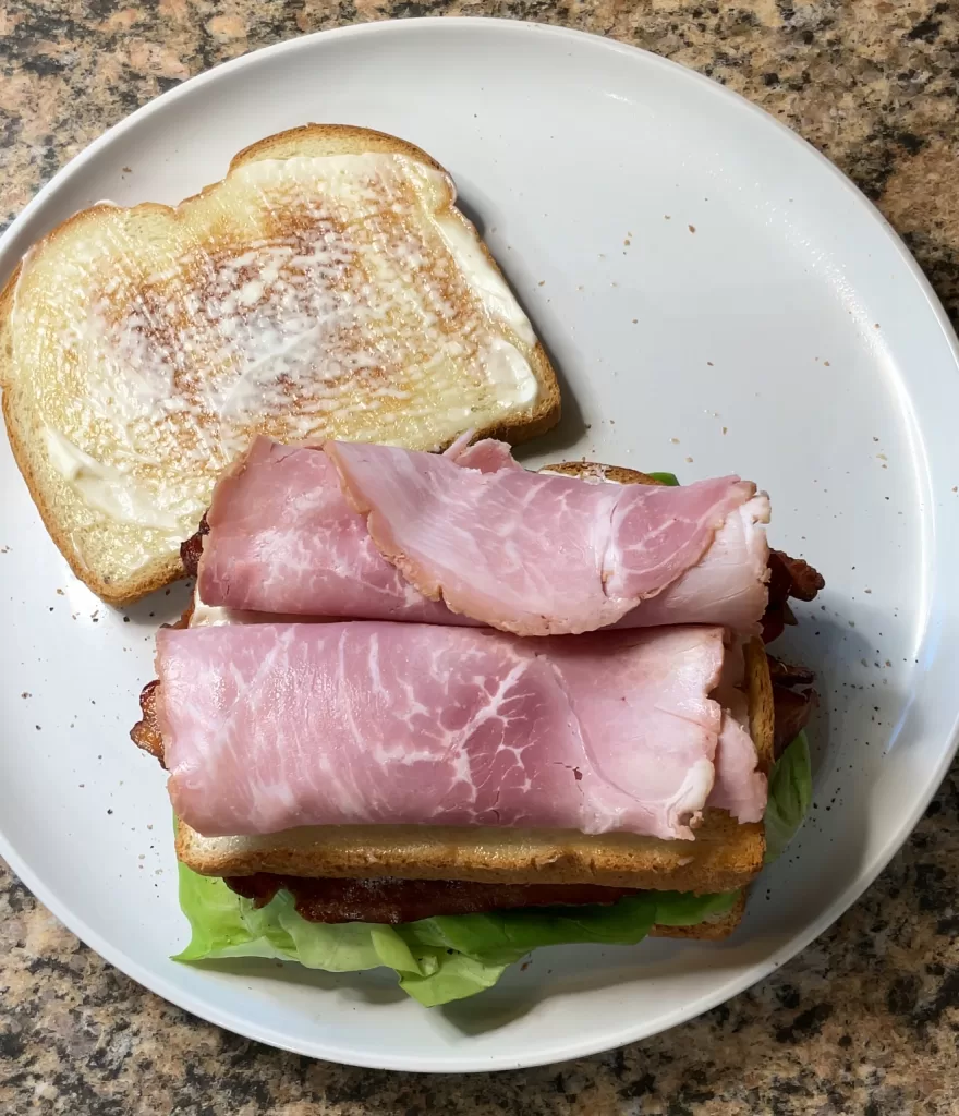 Club Sandwich - What's Mom Cookin'