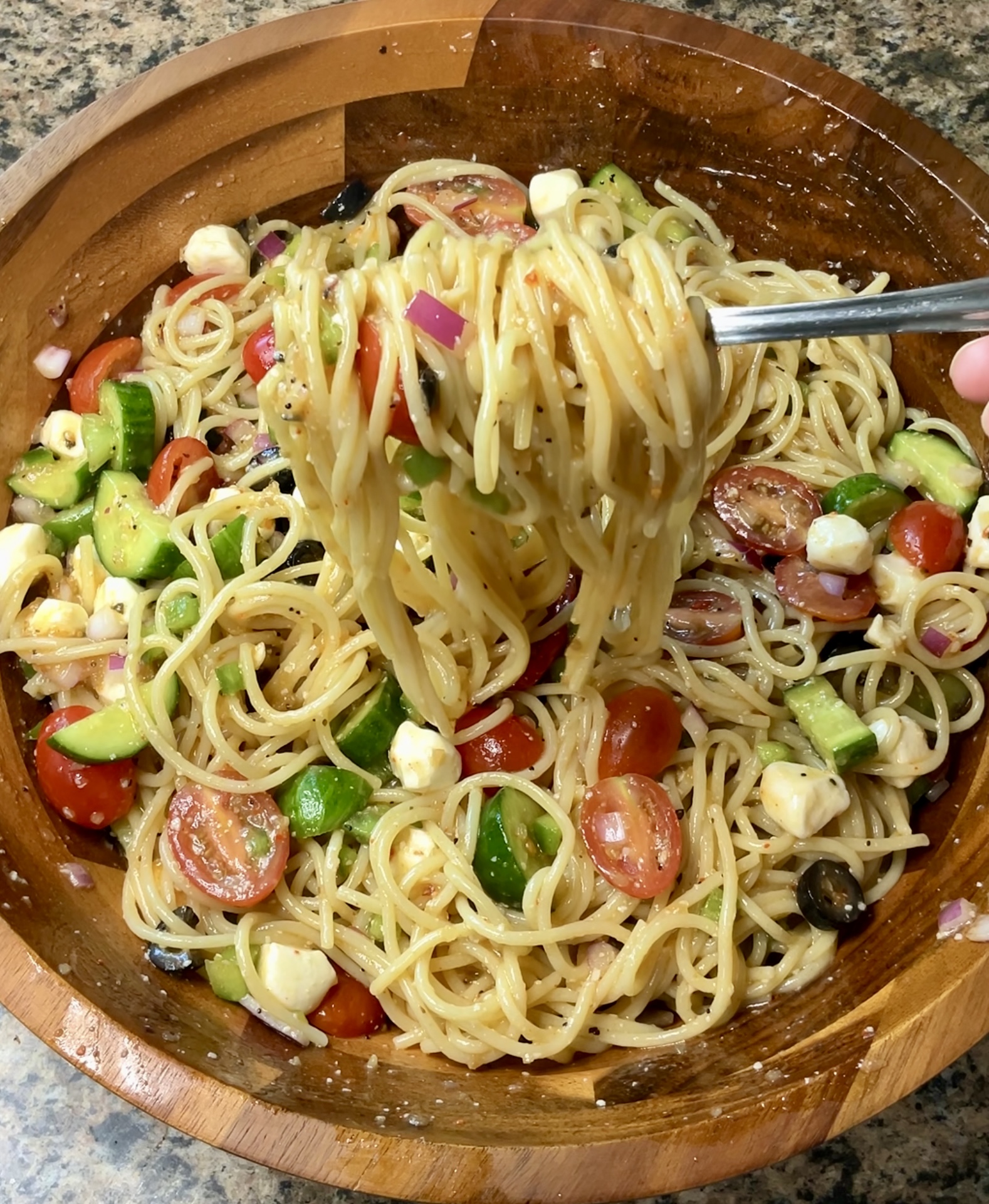 California Spaghetti Salad - What's Mom Cookin'