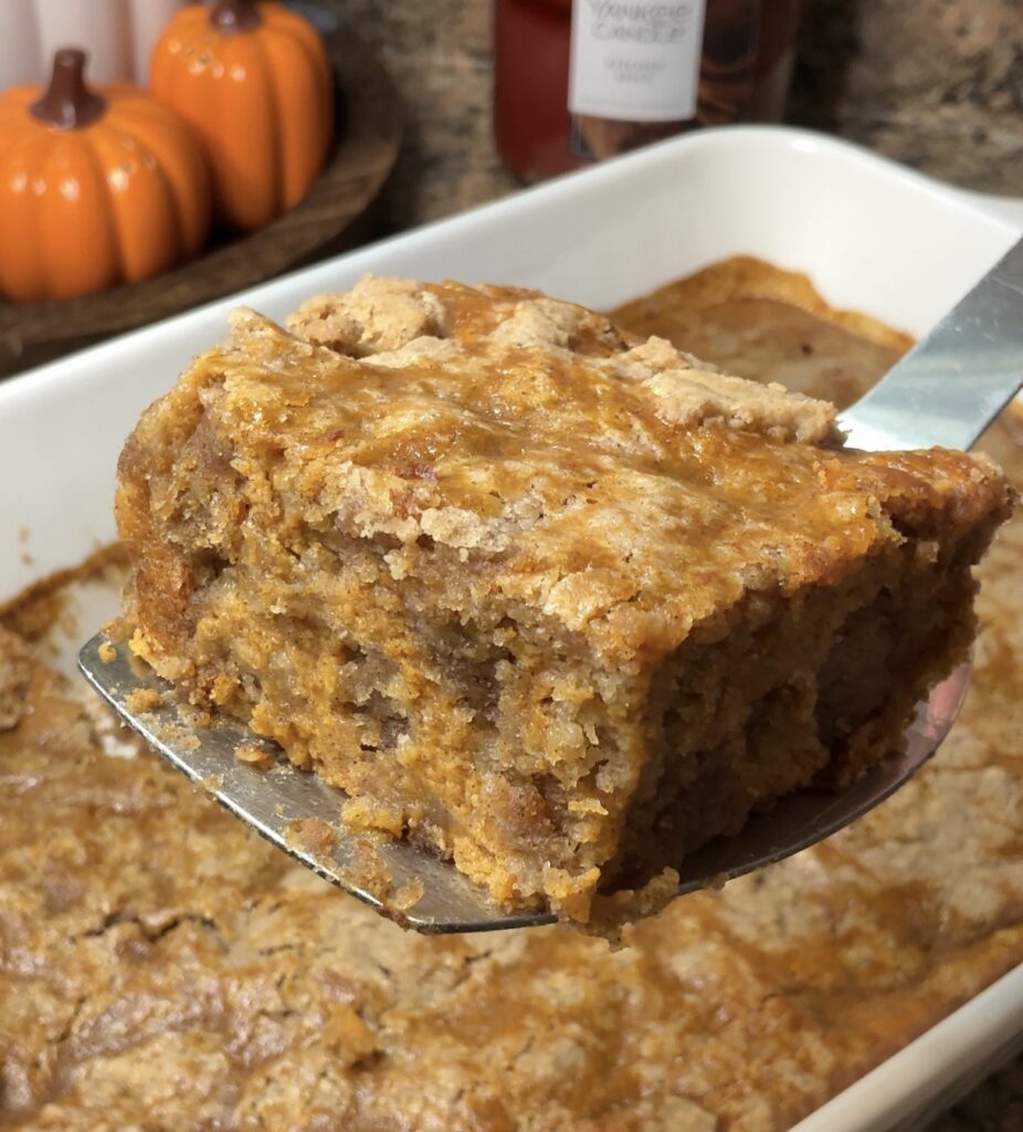 Pumpkin Spice Crumble Cake