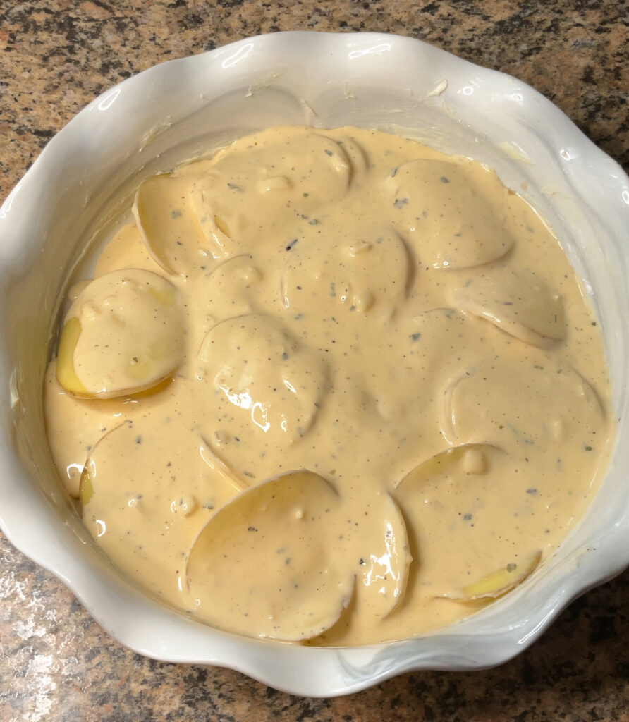 Cheesy Potatoes Au Gratin