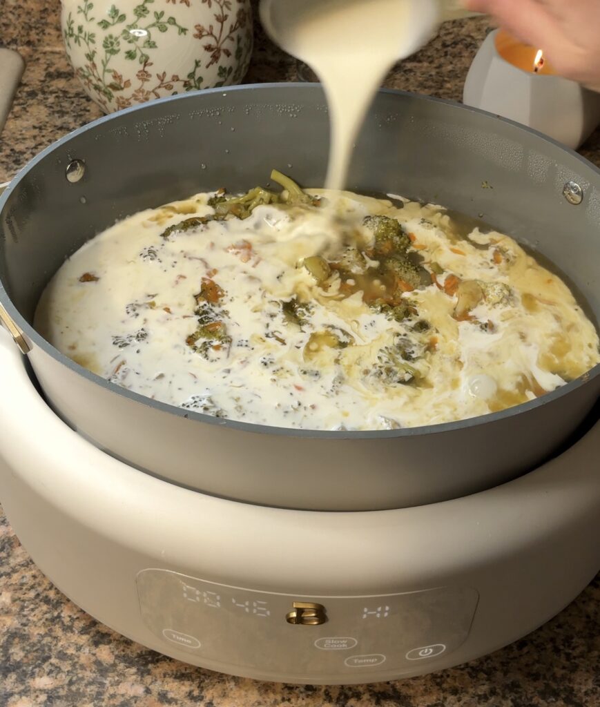 Crockpot Broccoli Cheddar Soup