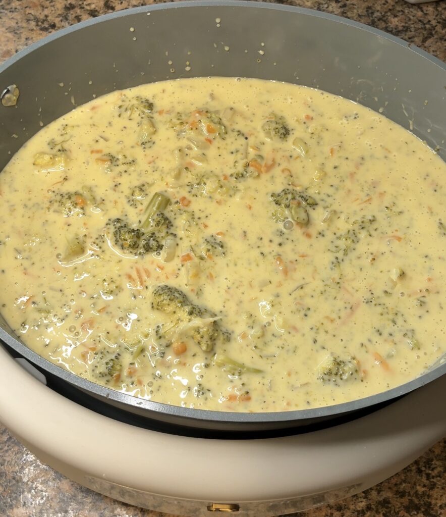 Crockpot Broccoli Cheddar Soup