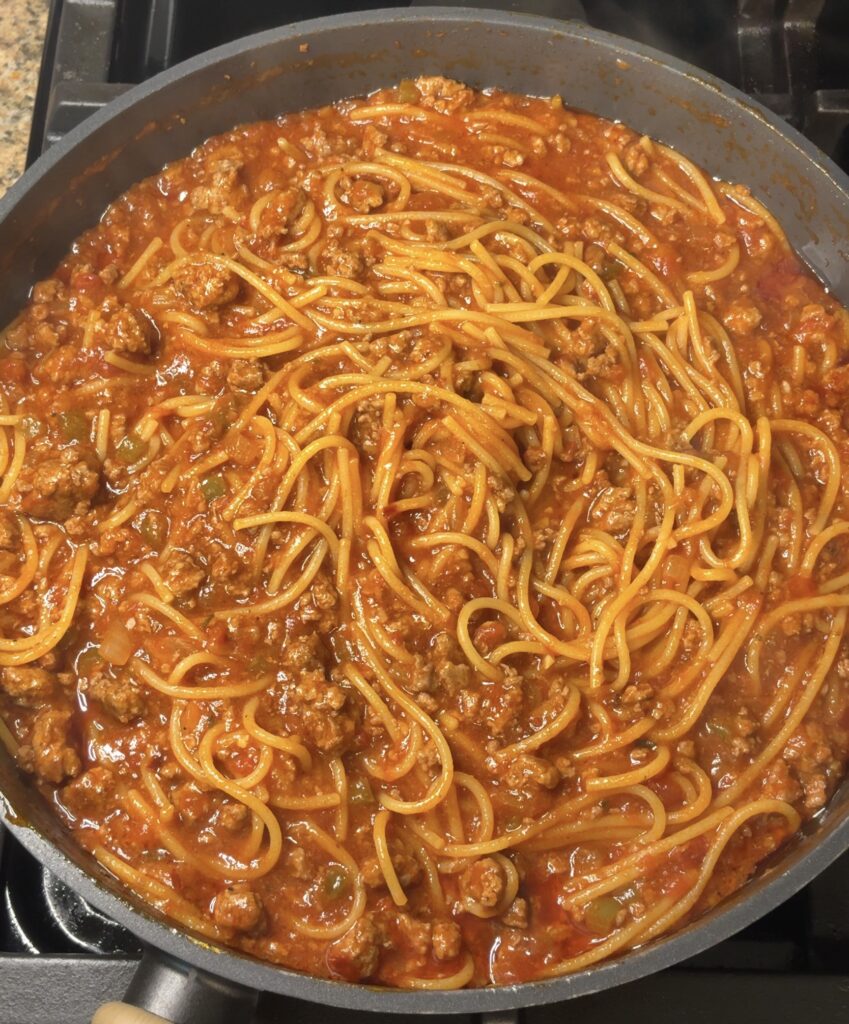 Creamy Garlic and Herb Spaghetti