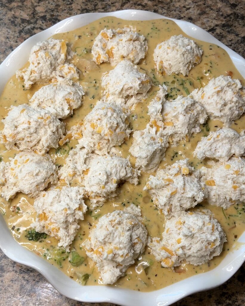 Cheddar Bay Chicken & Broccoli Pot Pie