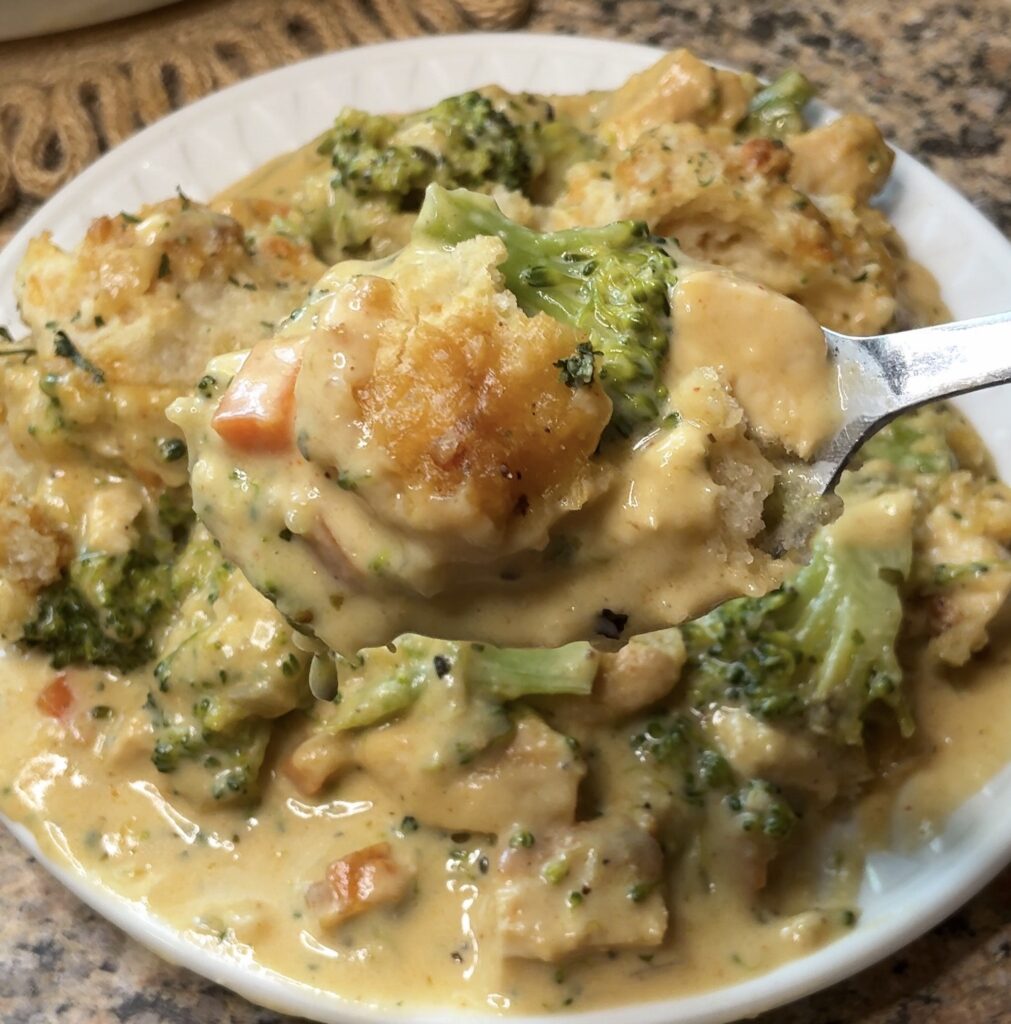 Cheddar Bay Chicken & Broccoli Pot Pie