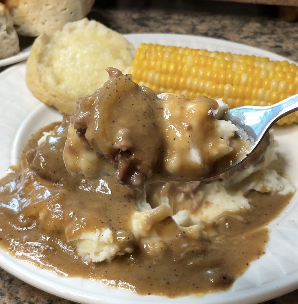 Crockpot Smothered Cube Steaks