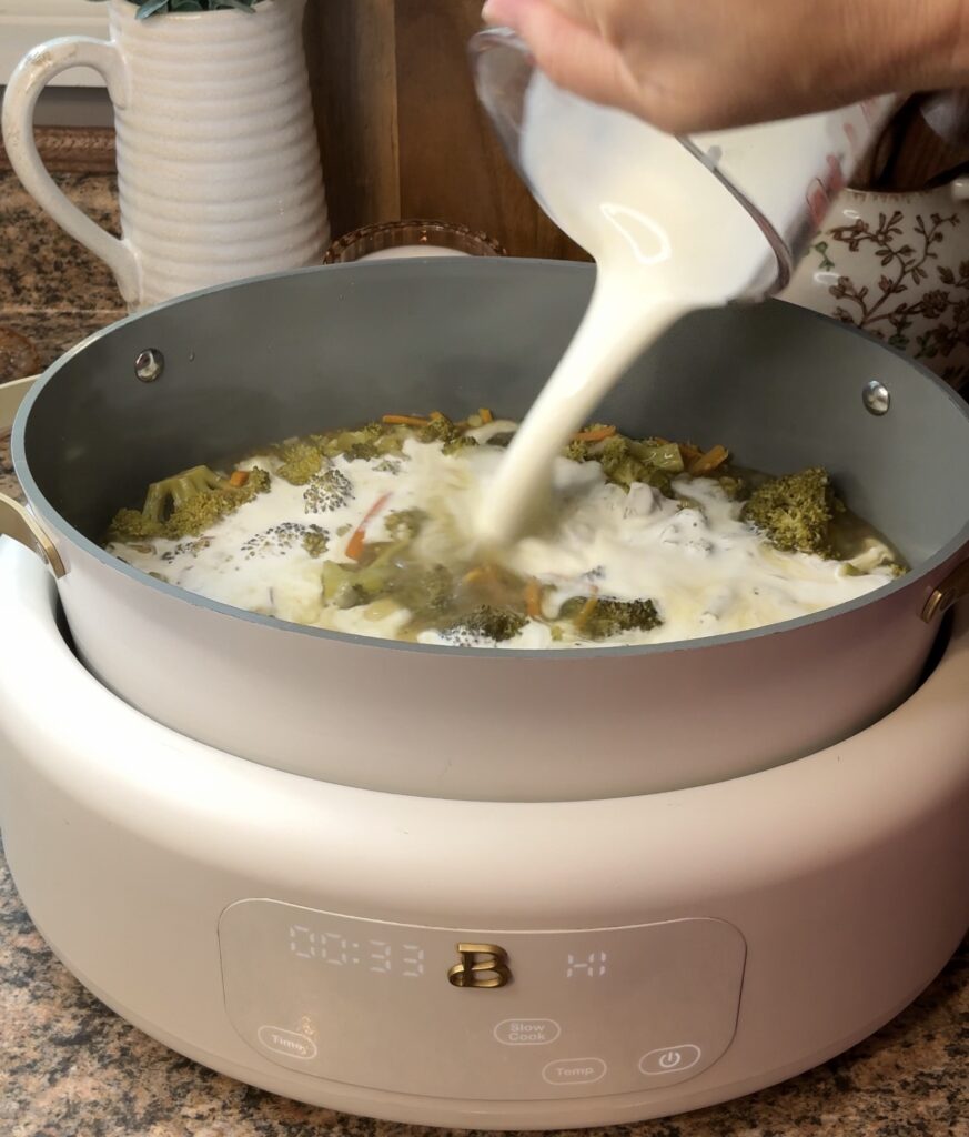 Slow Cooker Broccoli Cheddar Tortellini Soup