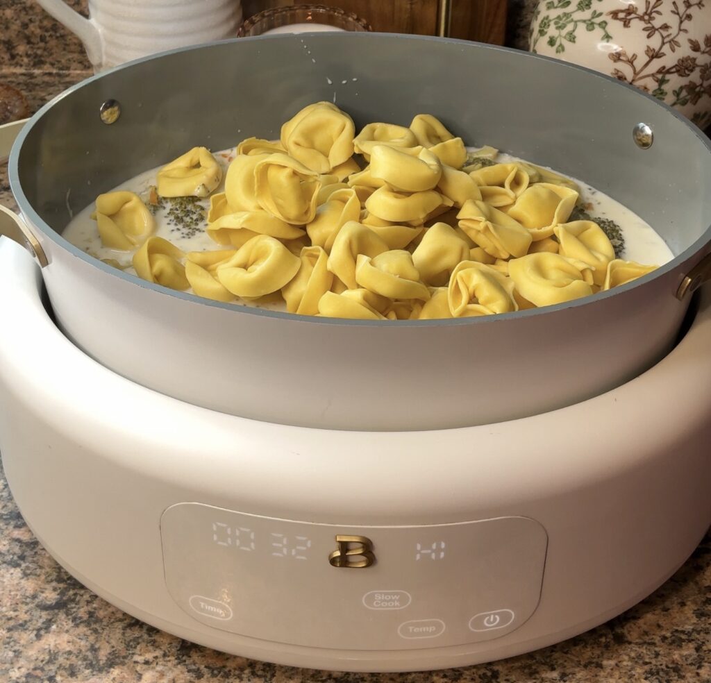 Slow Cooker Broccoli Cheddar Tortellini Soup