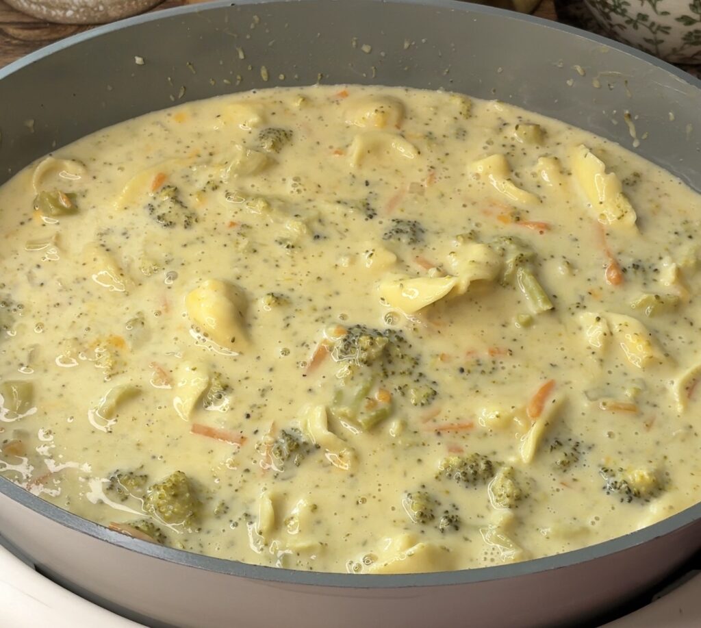 Slow Cooker Broccoli Cheddar Tortellini Soup