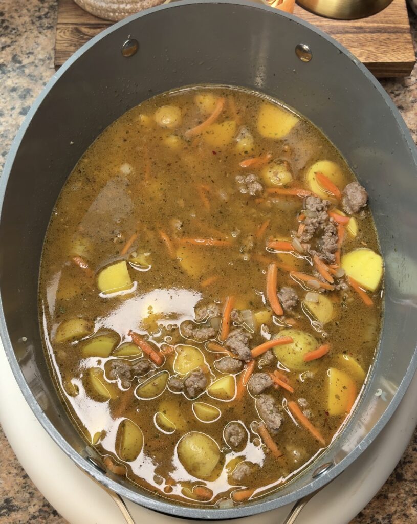 Crockpot Cheeseburger Soup