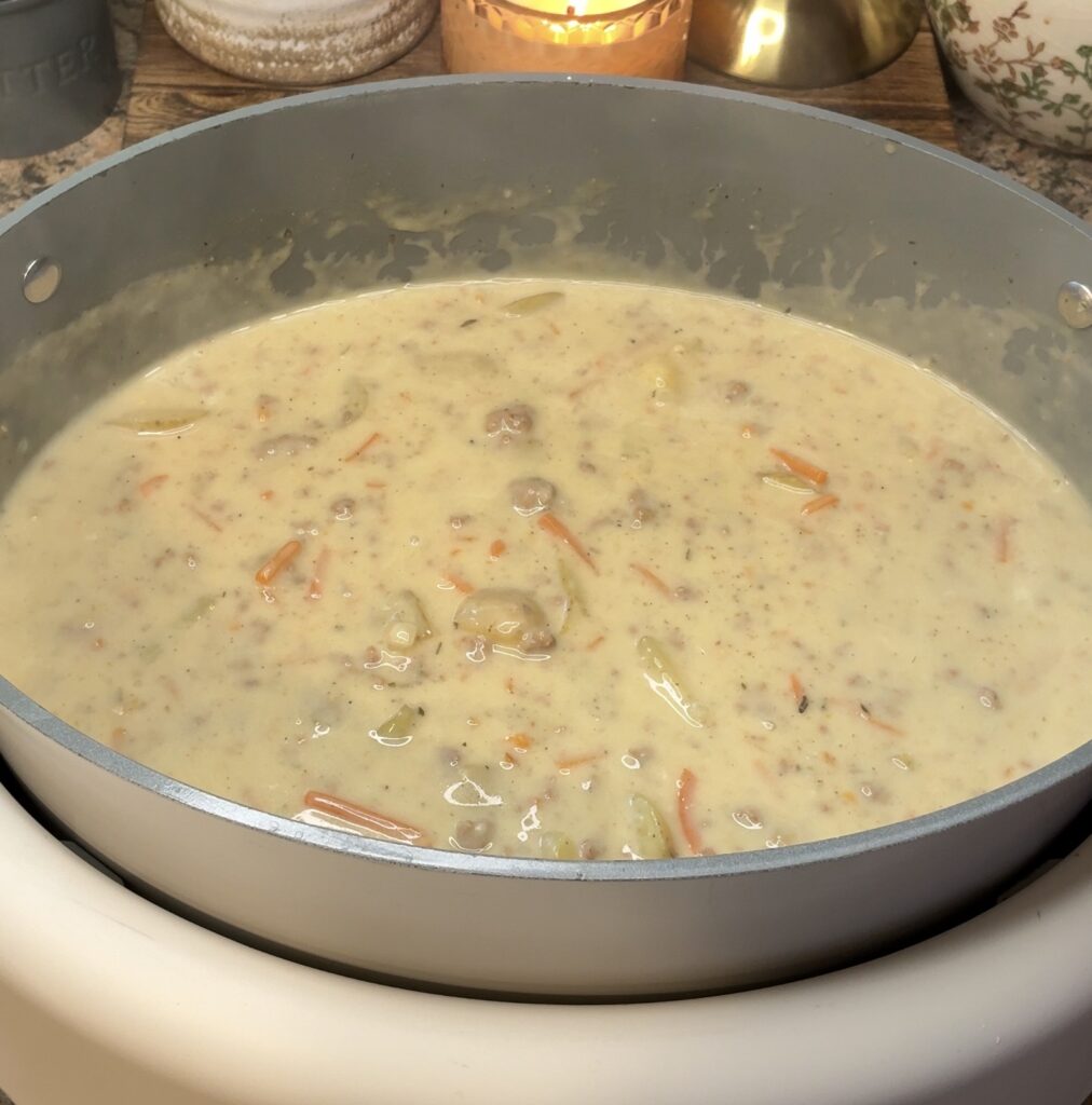 Crockpot Cheeseburger Soup