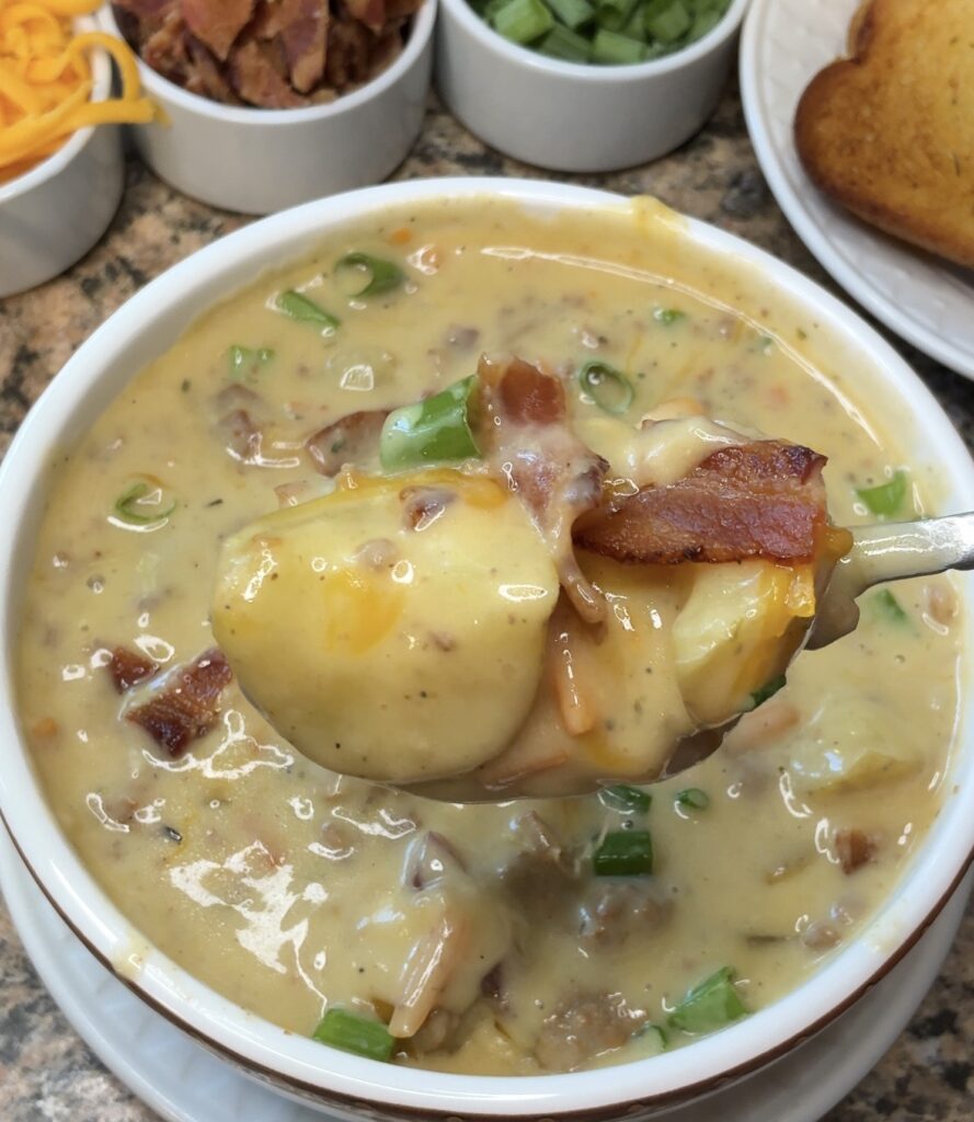Crockpot Cheeseburger Soup