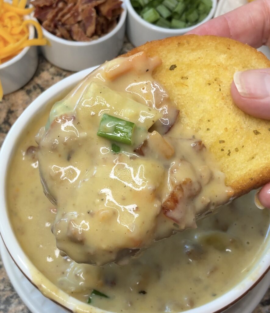 Crockpot Cheeseburger Soup