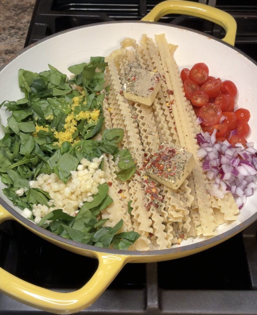 One Pot Creamy Lemon Garlic Pasta