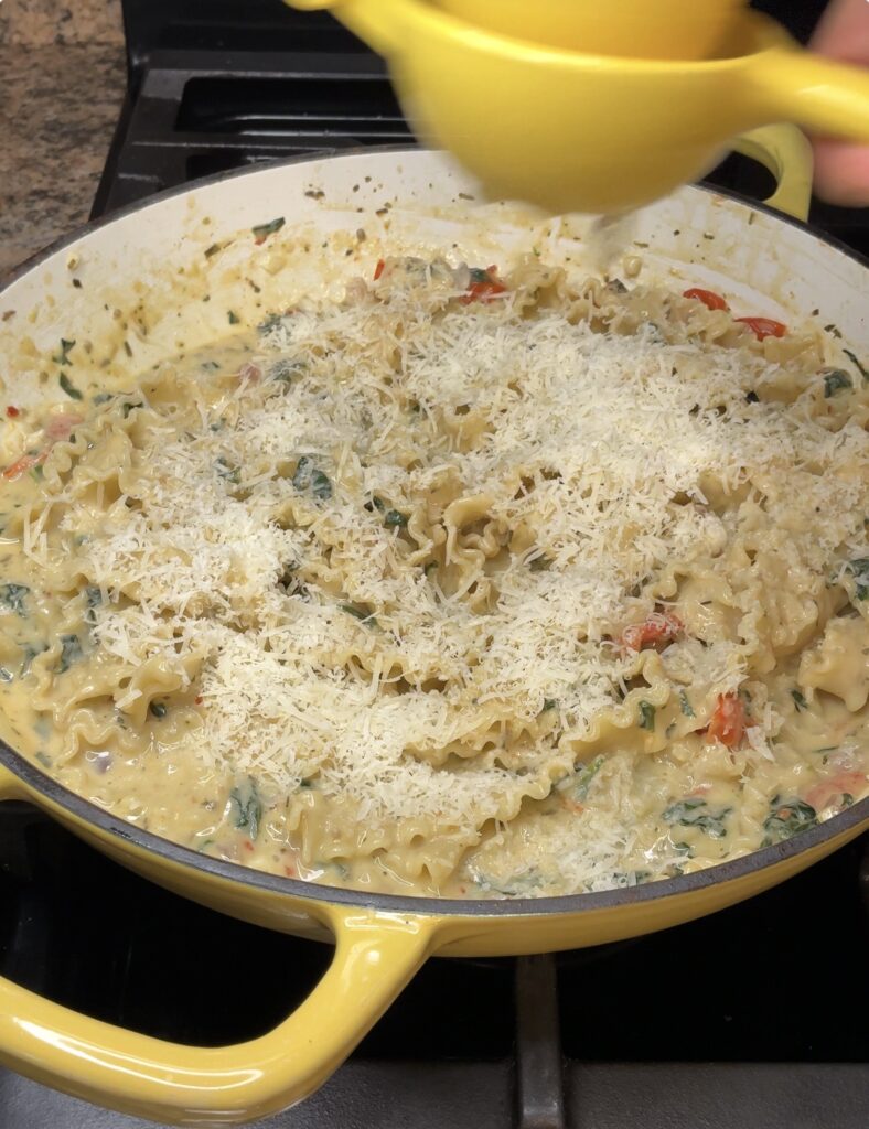 One Pot Creamy Lemon Garlic Pasta